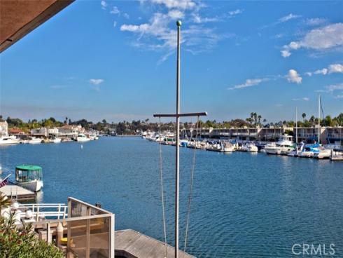 316  Goldenwest St  , Huntington Beach, CA