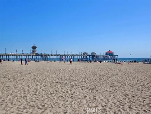 316  Goldenwest St  , Huntington Beach, CA