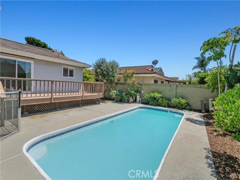 17351  Breda   Lane, Huntington Beach, CA