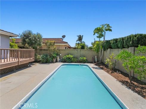 17351  Breda   Lane, Huntington Beach, CA