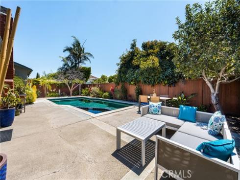 6892  Capstone   Drive, Huntington Beach, CA