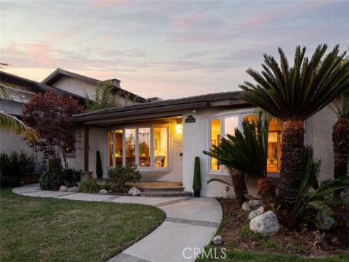 1025  12th   Street, Huntington Beach, CA