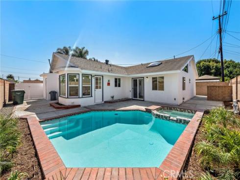 16511  Loire   Circle, Huntington Beach, CA