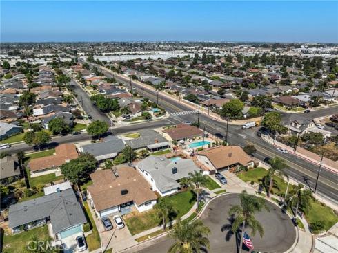 16511  Loire   Circle, Huntington Beach, CA