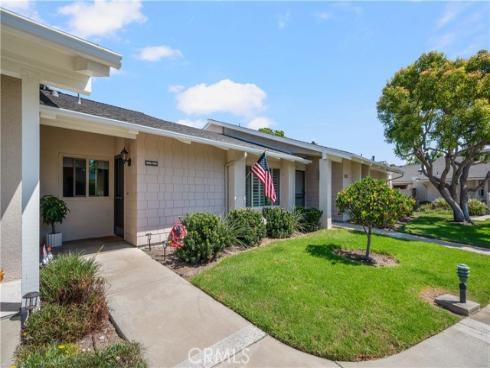 8605  Solano Circle  1004B , Huntington Beach, CA