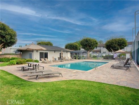 4681  Pinecrest  19  Circle, Huntington Beach, CA