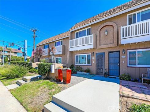 4986  Pearce  23  Drive, Huntington Beach, CA