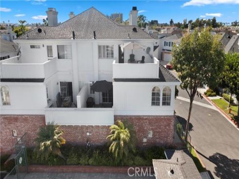 18721  Chapel   Lane, Huntington Beach, CA