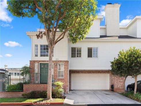 18721  Chapel   Lane, Huntington Beach, CA