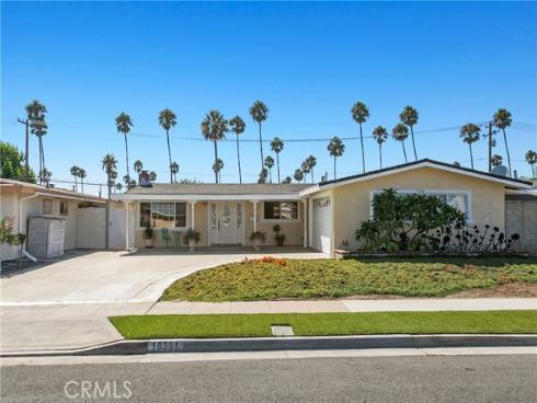 18301  Pammy   Lane, Huntington Beach, CA