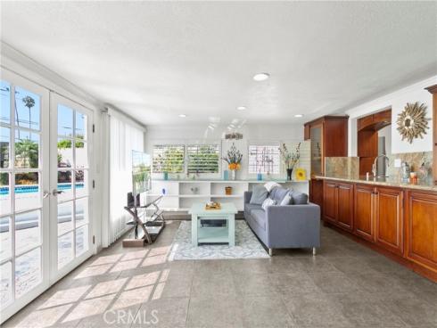 18301  Pammy   Lane, Huntington Beach, CA