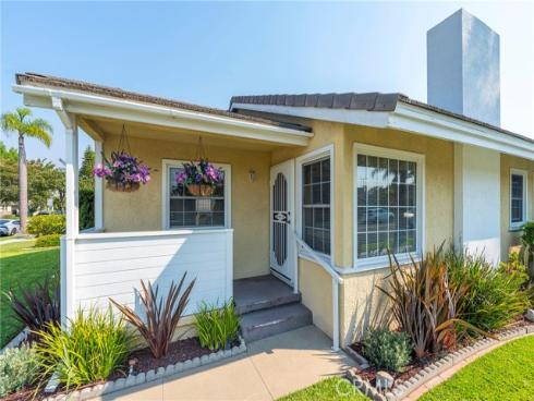 1702  Park   Street, Huntington Beach, CA