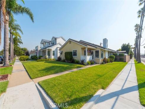 1702  Park   Street, Huntington Beach, CA