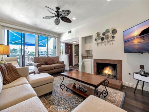 16396  Martin  118  Lane, Huntington Beach, CA