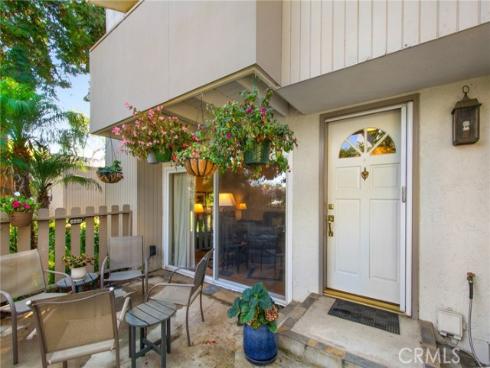 16725  Barefoot   Circle, Huntington Beach, CA