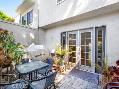 16725  Barefoot   Circle, Huntington Beach, CA