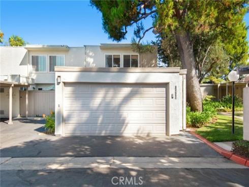 16725  Barefoot   Circle, Huntington Beach, CA