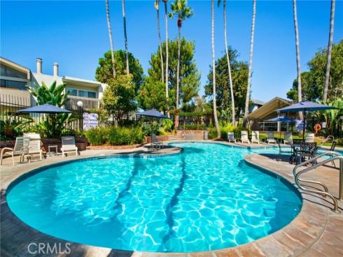 16725  Barefoot   Circle, Huntington Beach, CA