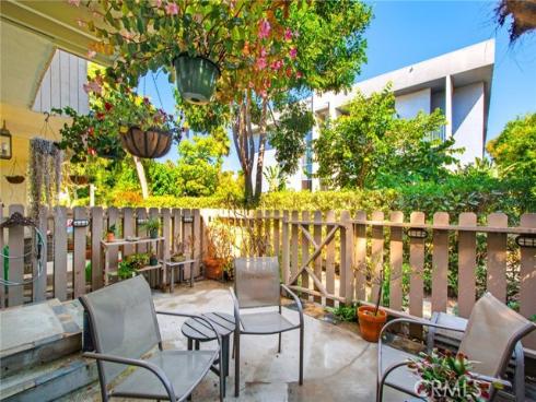 16725  Barefoot   Circle, Huntington Beach, CA