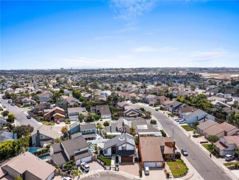 17902  Bolton   Circle, Huntington Beach, CA