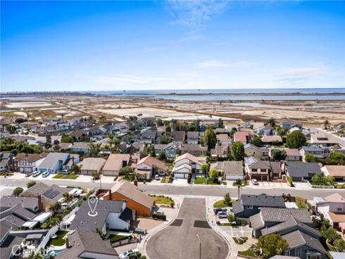 17902  Bolton   Circle, Huntington Beach, CA