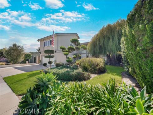 4162  Pierson   Drive, Huntington Beach, CA