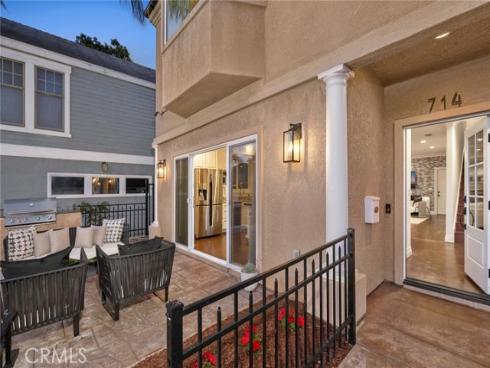 714  Alabama   Street, Huntington Beach, CA