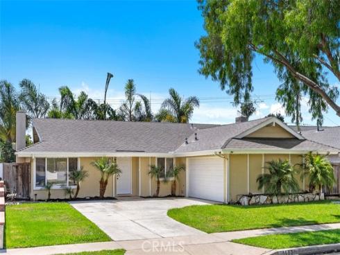 5602  Castle   Drive, Huntington Beach, CA