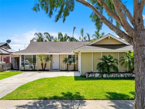 5602  Castle   Drive, Huntington Beach, CA