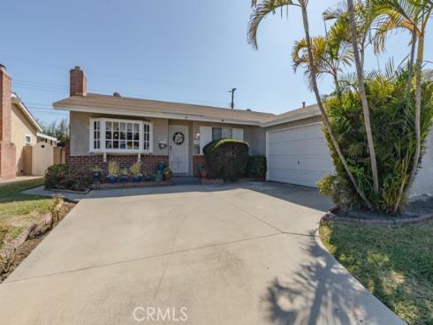 6382  Yale   Circle, Huntington Beach, CA