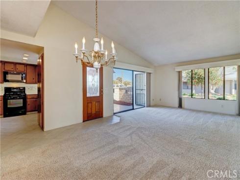 8565  Larkhall  802C  Circle, Huntington Beach, CA