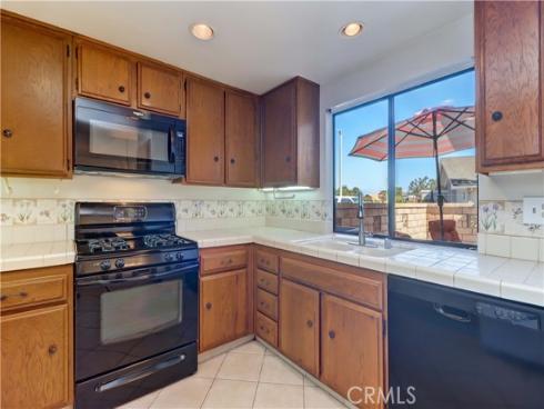 8565  Larkhall  802C  Circle, Huntington Beach, CA