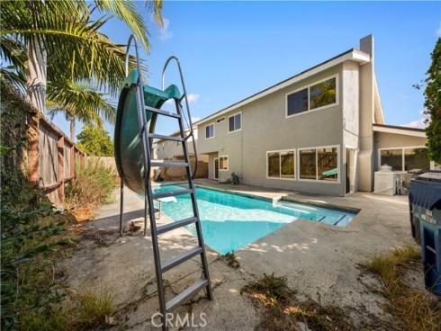 8381  Deepview   Drive, Huntington Beach, CA