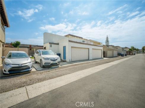 16541  Le Grande   Lane, Huntington Beach, CA