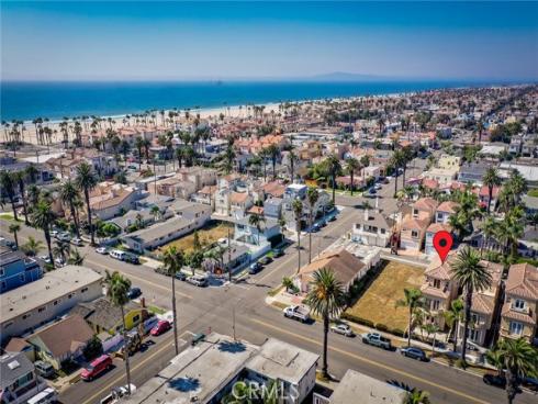 309  8th   Street, Huntington Beach, CA