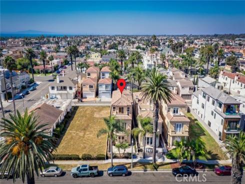 309  8th   Street, Huntington Beach, CA