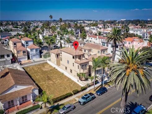 309  8th   Street, Huntington Beach, CA