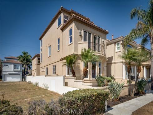 309  8th   Street, Huntington Beach, CA