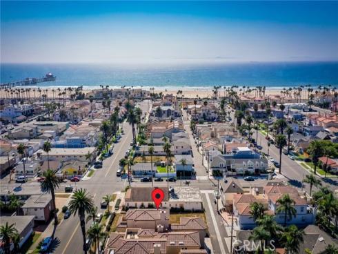 309  8th   Street, Huntington Beach, CA