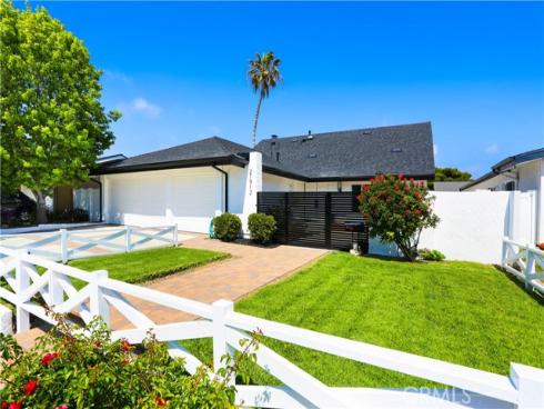 21912  Summer   Circle, Huntington Beach, CA