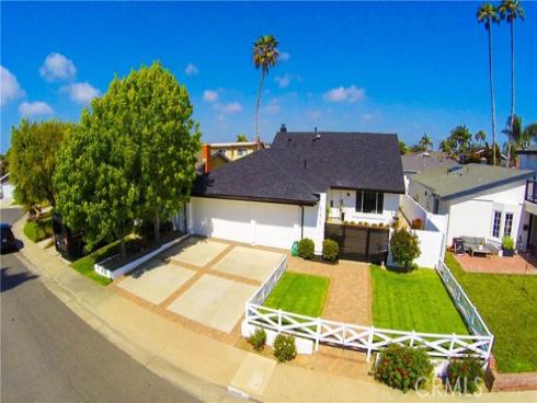 21912  Summer   Circle, Huntington Beach, CA