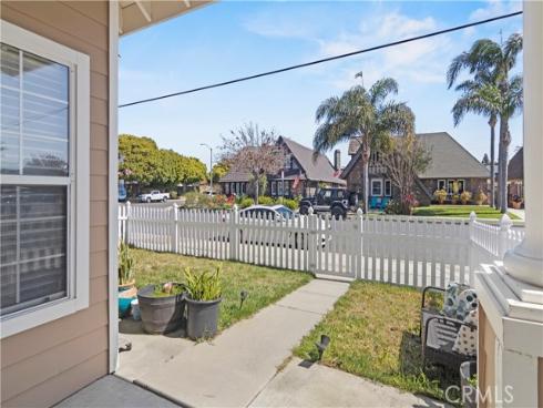 1813  Huntington   Street, Huntington Beach, CA