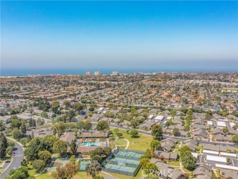 8777  Coral Springs  1E  Court, Huntington Beach, CA