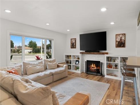 8242  Valencia   Drive, Huntington Beach, CA