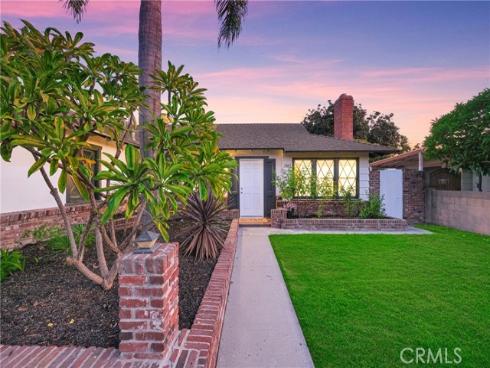 6562  Alexandria   Drive, Huntington Beach, CA