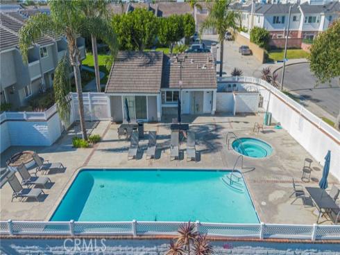 18808  Thornwood  25  Circle, Huntington Beach, CA