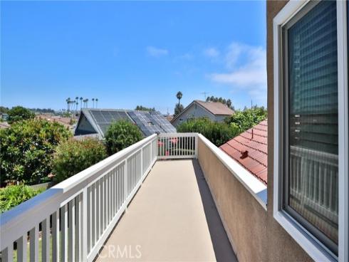 21372  Pensacola   Circle, Huntington Beach, CA