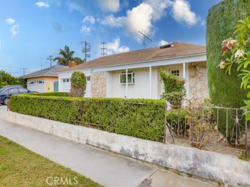 8452  Arnett   Drive, Huntington Beach, CA