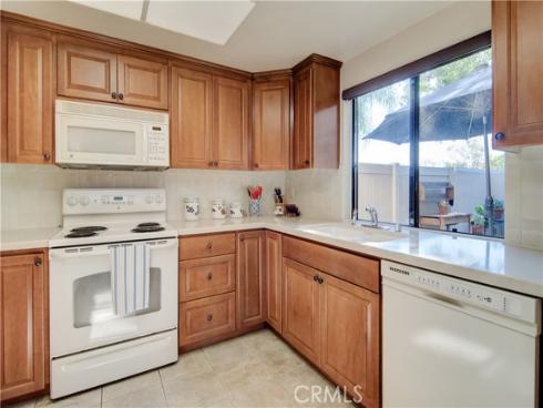 8565  Fallbrook  714D  Circle, Huntington Beach, CA