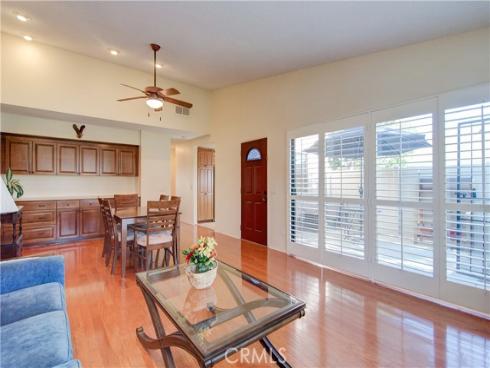 8565  Fallbrook  714D  Circle, Huntington Beach, CA